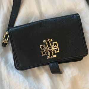 Tory Burch wallet/purse/phone case